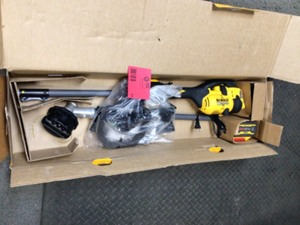 60V MAX Brushless Cordless Battery Powered Attachment Capable String Trimmer Kit, (1) FLEXVOLT 3Ah Battery and Charger by DEWALT Customer Returns See Pictures