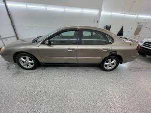 2003 Ford Taurus SE - 1 OWNER - 93,482 MILES