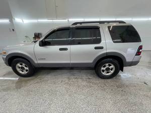 2006 Ford Explorer XLT - 4X4