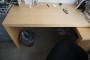 lot 34 image: Office Work Station Desk With Chair