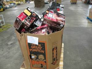 lot 407 image: Pallet of Store Overstock Store and Ecommerce Product and Returns