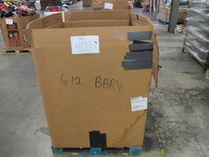 lot 409 image: Pallet of 140 Pairs of USED Shoes in Good Condition, Mens Mix of Shoes and Boots