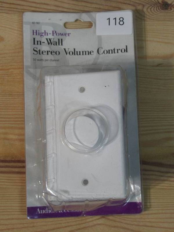 lot 17 image: High-Power In-Wall White Stereo Volume Control 50W RMS