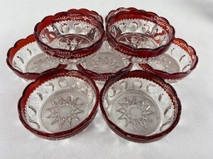 lot 11 image: Vintage Tiffin Kings Crown Thumbprint Pattern Small Dessert Bowls - 2 Sizes - with Grape Vine Etching