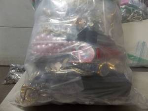 Bulk Lot Of Mixed Costume Jewelry (2 Gallon Bag-Over 10 lbs)