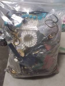 Bulk Lot Of Mixed Costume Jewelry (2 Gallon Bag-Over 10 lbs)