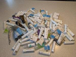 lot 438 image: 112 Piece Shampoo, Soap, Body Wash Etc. L