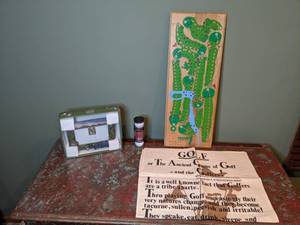 lot 427 image: All About the Golfer- Cribbage Board, Frame and Balls L
