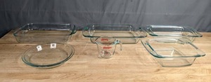 lot 187 image: Pyrex Measuring Cup, Baking Dish, Easy Grab Loaf Dishes and Baking Dish F