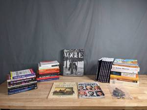 lot 223 image: In Vogue Coffee Table Book, Assorted Tech and Business Themed Books, Tech Deck Finger Skateboards  F