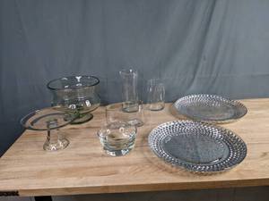 lot 228 image: Beautiful Glass Cake Stand, Decorative Bowls and Vases, and (2) Round Trays F
