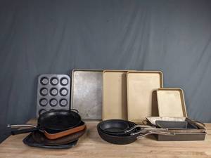 lot 200 image: Assorted Baking and Cooking Pans F