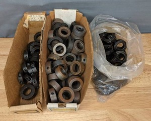 lot 287 image: Pile of Various Sized Shaft Collars and Set Screw Shaft Collars T