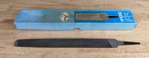 lot 323 image: NEW Box of 8 Mill Smooth Pferd Metal Files  T
