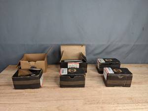 lot 303 image: A Variety of Different Sized Socket Shoulder Screws  T