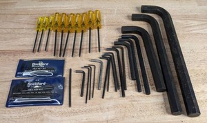 lot 280 image: Pile of 17 Hex L-Key Allen Wrenches, K-6 & K-9 Rockford Short Arm Hex Key Kits and 10 Bondhus Hex Ball End Screwdrivers T