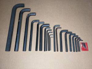 lot 252 image: Set of Over 20 Allen Wrenches T