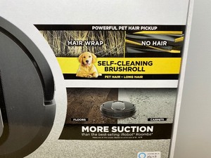lot 6A image: Brand New Shark IQ Robot Vacuum, Self Cleaning Brushroll, Home Mapping & Advanced Navigation Y