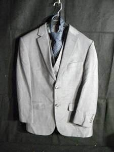 lot 169 image: Mens Pronto Uno Suit Set Size 3832