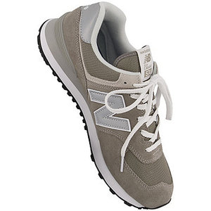 lot 92 image: New Balance Mens 574 Sneaker Size 9