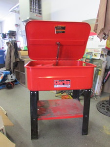 lot 118 image: Parts Washer
