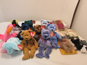 lot 121 image: Beanie Babies