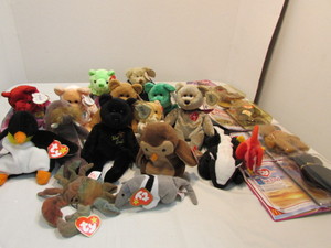 lot 123 image: Beanie Babies