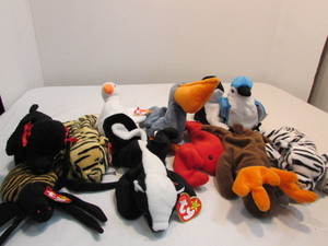 lot 129 image: Beanie Lot