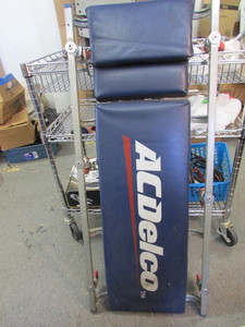 lot 136 image: Floor Crawler