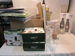 lot 158 image: Large Assorted Box Lot