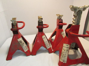 lot 235 image: Jack Stands