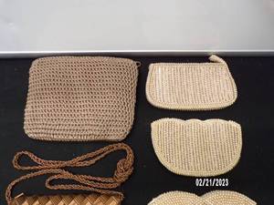lot 42 image: Handbags and Weave Purses