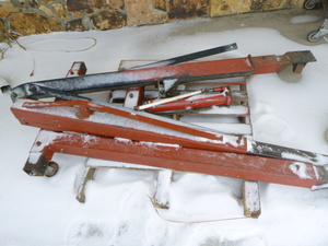 lot 10 image: CMH-1100 Hoist