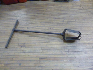 lot 23 image: Post Hole Auger