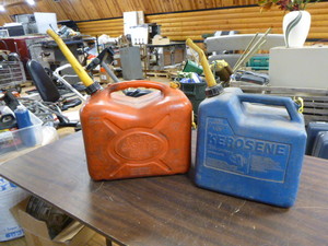 lot 46 image: 2 Gas Cans
