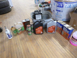 lot 49 image: Garage Liquids