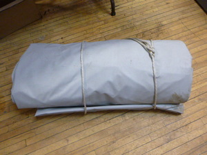 lot 70 image: Large Tarp