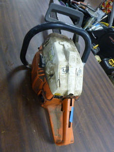 lot 17 image: Husqvarna 61 Chain Saw