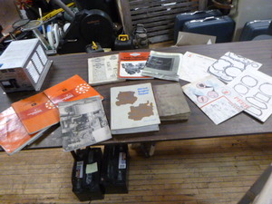 lot 85 image: ShopUsers Manuals