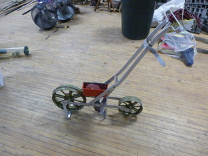 lot 102 image: Precision Garden Seeder