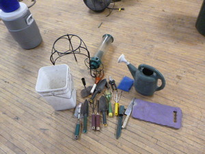 lot 103 image: Garden Tools