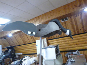 lot 122 image: Spinning Wing Goose Decoy