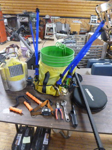 lot 131 image: Ice Fishing Items