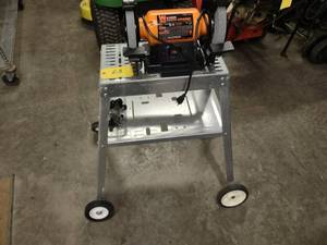 lot 23 image: Wen 8 Bench Grinder with Roller St...