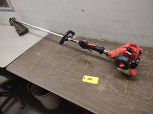 lot 30 image: Echo SRM-225 Weed Whip...