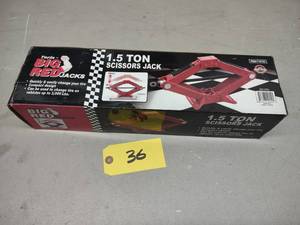 lot 36 image: Torin Big Red Scissors Jack...