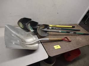 lot 44 image: (4) Shovels...