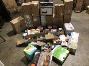 Lot of Mixed Assorted Lighting Various Models and Conditions Customer Returns See Pictures