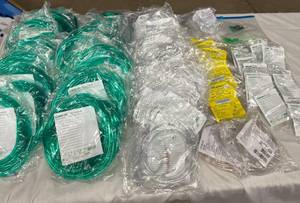 Large Lot Salter Labs Nasal 02 Cannulas - Mostly 25 However A Variety Of Sizes&nbsp Expiration 925
