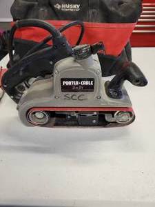 lot 21 image: Porter Cable Variable Speed 3 X 21 Belt Sander Model #352VS